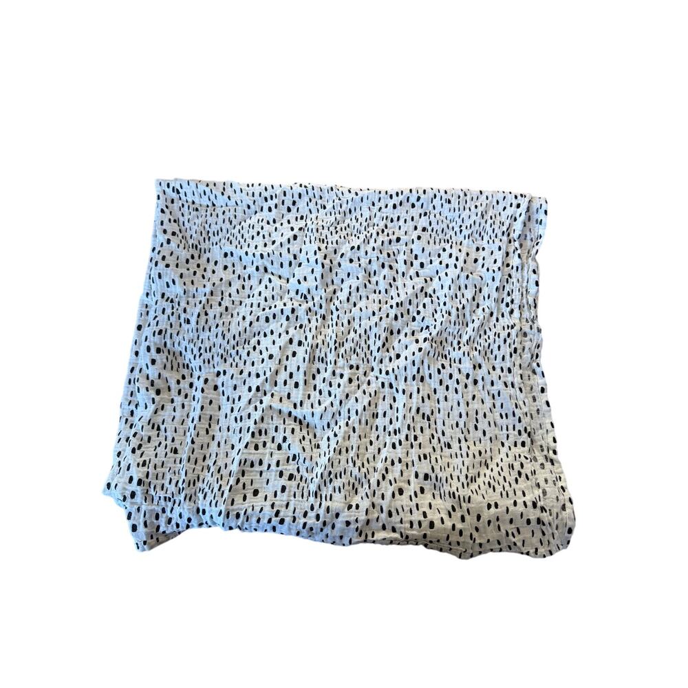 Aden + Anais spotted white and black large muslin swaddle‎ infant blanket